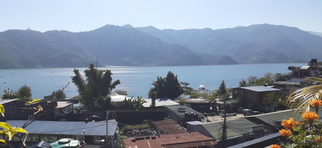 Golden Lake بوكْرا المظهر الخارجي الصورة