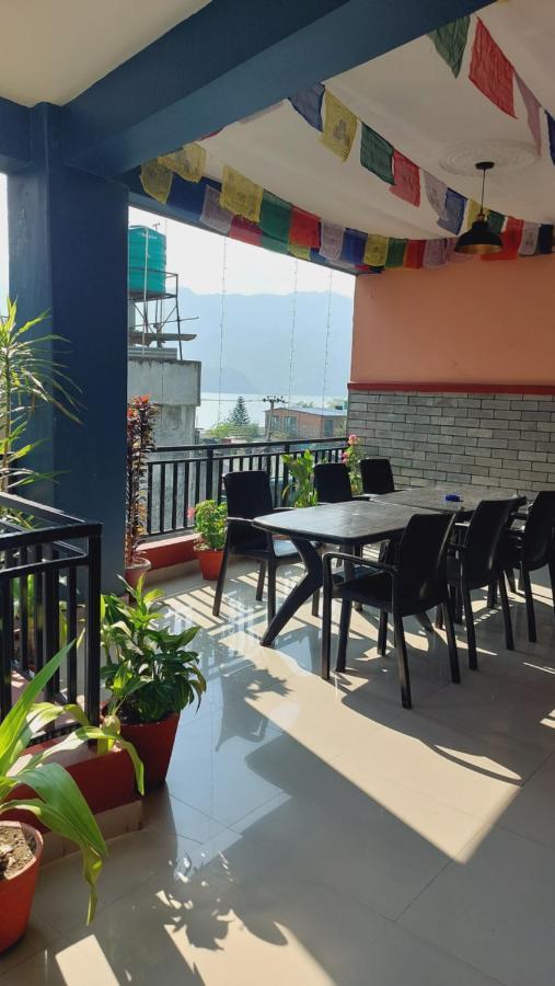 Golden Lake بوكْرا المظهر الخارجي الصورة